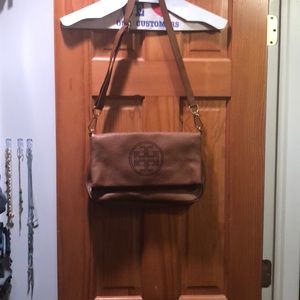 Tory Burch leather crossbody bag. Gold hardware